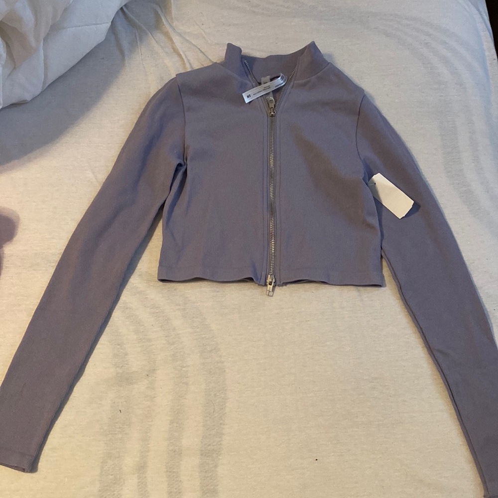Cute zip up top